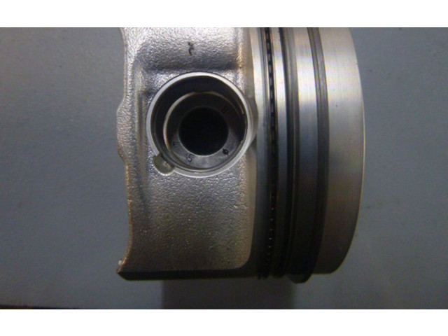  Поршень M62-B35   BMW 5 E39  