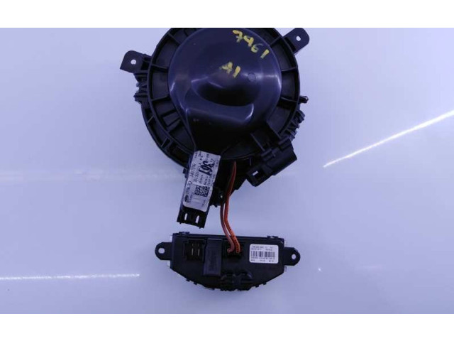 Вентилятор печки    035807Q, 5Q0907521   Audi A1