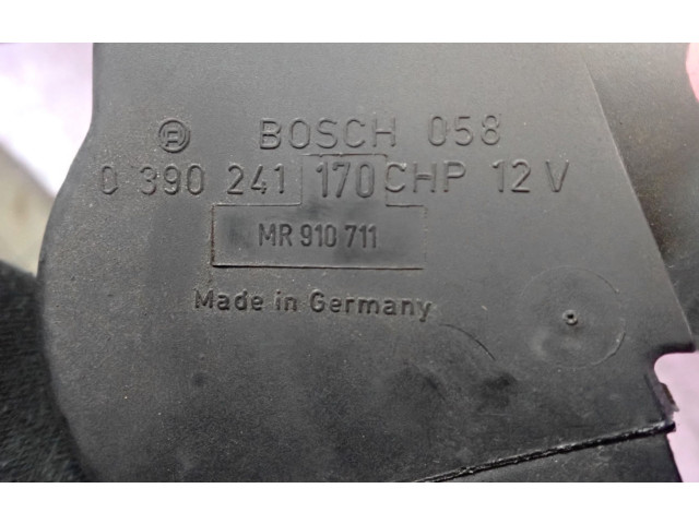 Масляный насос  4 0390241170, 0390241170  Mitsubishi Carisma 