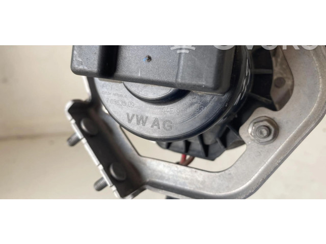 Vstřikovač 70363509, 04E959231A   Volkswagen Beetle A5     