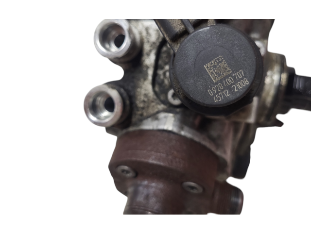 Vstřikovací čerpadlo 0445010681, 31372081   Volvo V40    D5204T6 