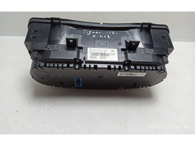 Přístrojová deska  Volkswagen Tiguan 2012 5N0920982D  