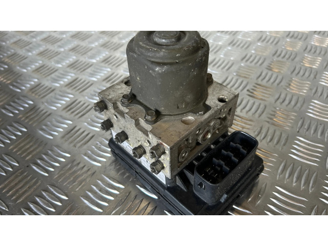 Jednotka ABS 4451013070   Toyota Corolla Verso E121 2003