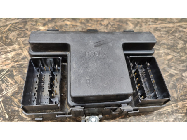 Блок предохранителей HG9T14D068AC   Ford Fusion II    