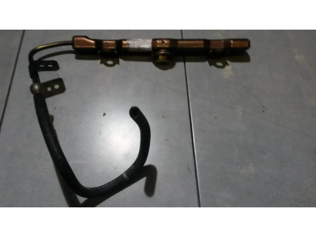 Vstřikovací lišta 232702201   Toyota Matrix (E130)  pro benzínový motor 1.8  