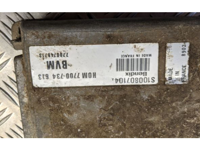 Řídící jednotka HOM7700734613   Renault Espace II 1994