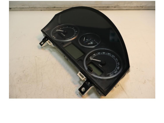 Панель приборов YAC500465   Land Rover Range Rover Sport L320       