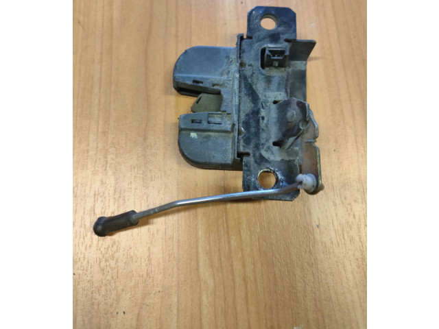 Zámek zadních dveří 2K0827505C, 2K0827505C   Volkswagen Caddy 2006