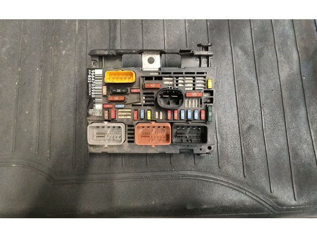   Pojistková skříňka 9807028580, 9664705980   Peugeot 407 2008