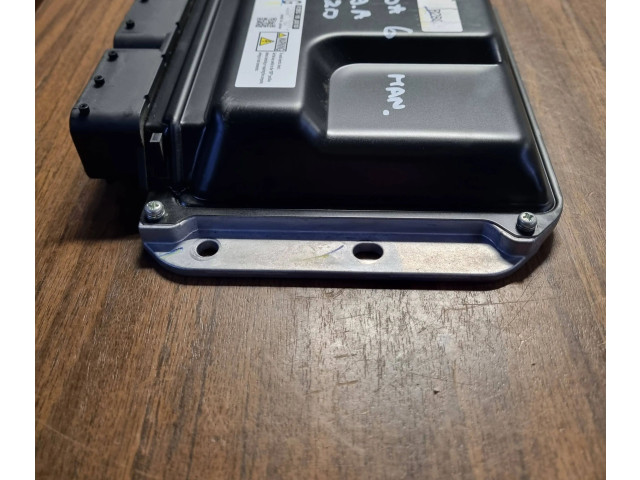 Блок управления двигателем ECU R2BG18881D, 2757000203   Mazda 6