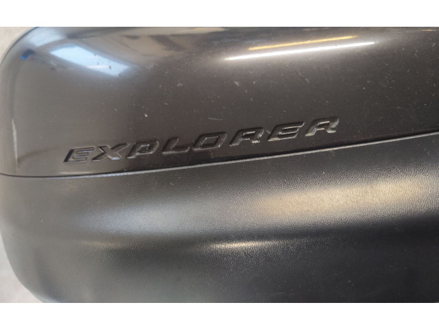 Vstřikovací lišta 2283780, E11026656   Ford Explorer     