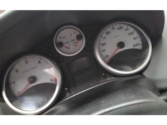 Přístrojová deska  Peugeot 207 2007 6103EC  