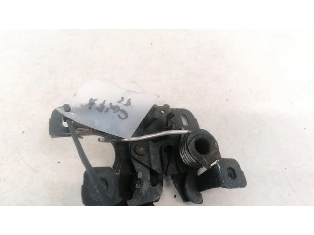 Замок капота 8L0823509   Audi A3 S3 8L