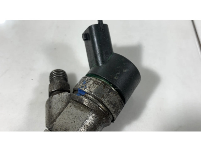 Vstřikovač 0445110048   BMW 5 E39  pro naftový motor 30.0  