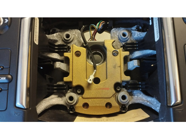 Руль Land Rover Range Rover Sport L320  2005-2013 года AH323600CB      