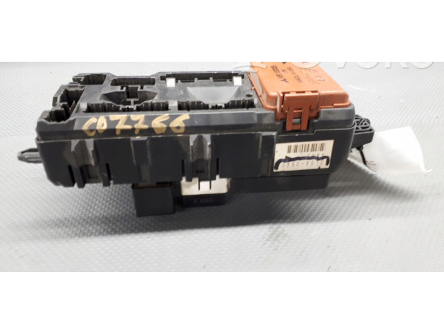 Блок предохранителей 2L040640   Mitsubishi Space Star    