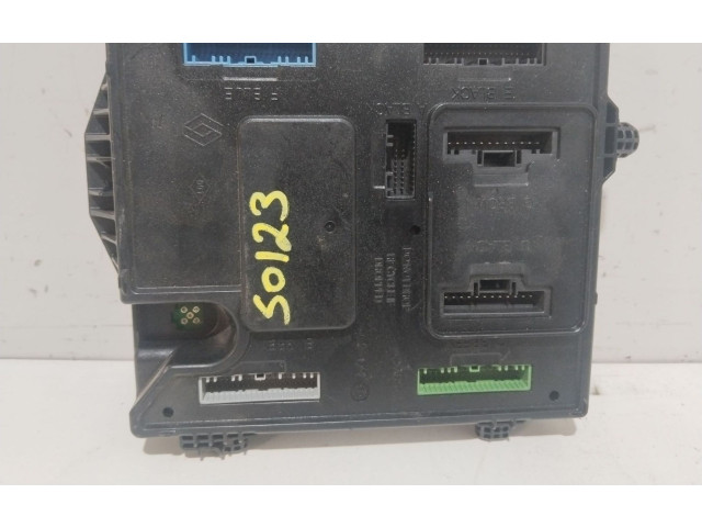 Pojistková skříňka Řídící jednotka BSM 284B14576R, S180098601   Renault Grand Modus 