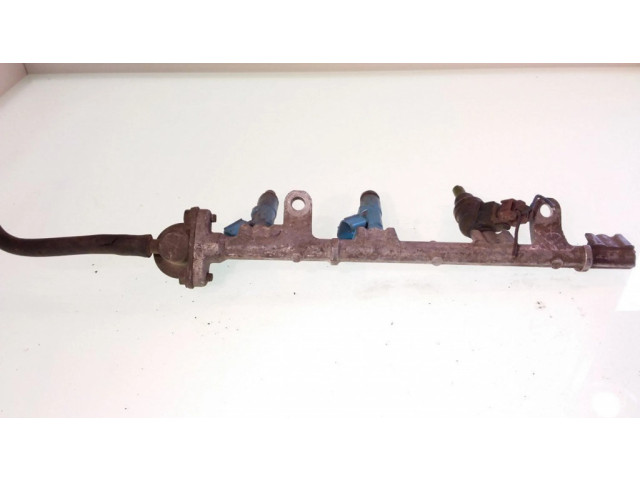 Vstřikovací lišta 2325023020   Toyota Yaris  pro benzínový motor 1.0  