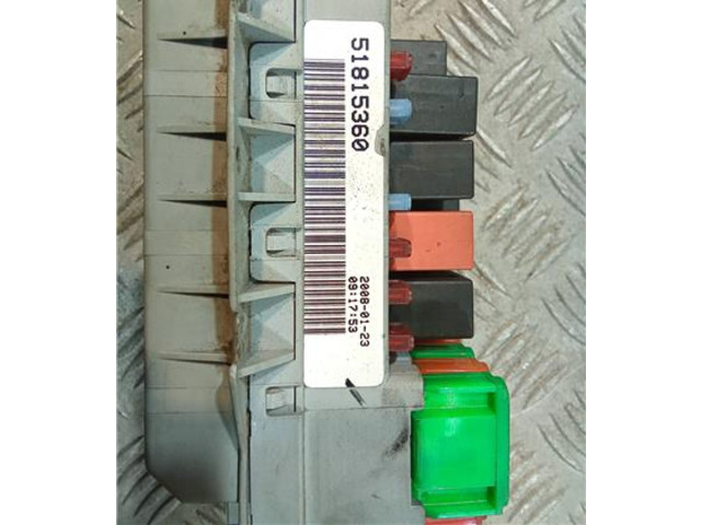   Pojistková skříňka 51815360, 51815360   Fiat Linea 2008