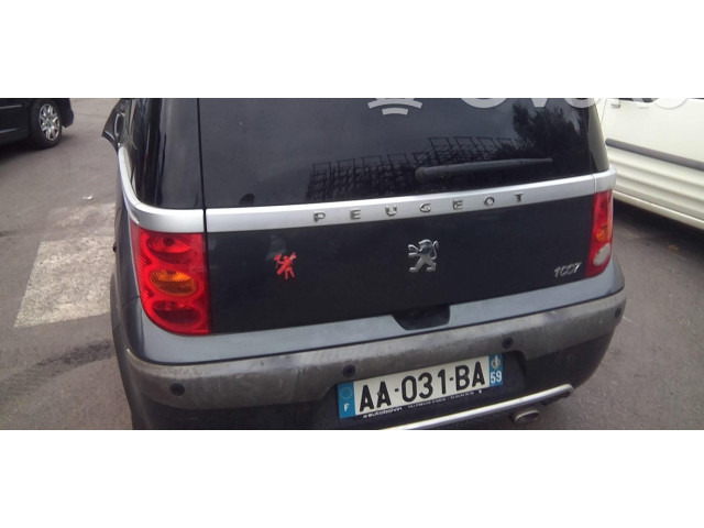 Zpětné zrcátko  Peugeot 1007 2009  8153WR  
