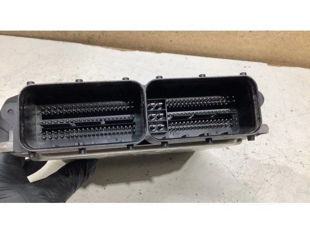 Řídící jednotka 04L907309M, 0281030462   Volkswagen PASSAT B8 2016