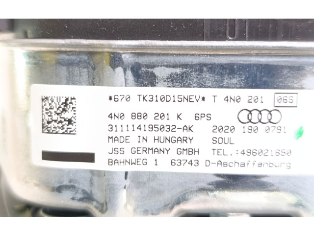 Подушка безопасности водителя 4N0880201K   Audi e-tron