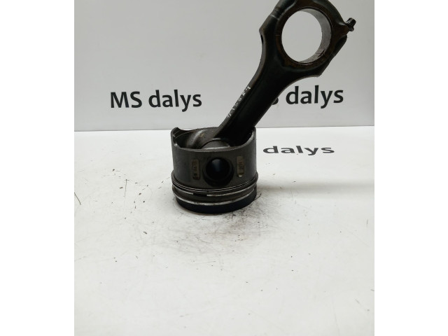 Píst A6110300320, A6130300117   Mercedes-Benz S W220     