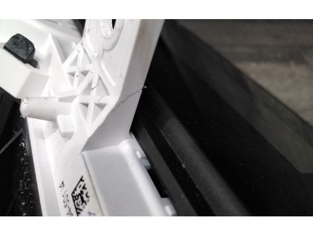 Боковая подушка безопасности 62105A08590, 8729430-01   BMW i3