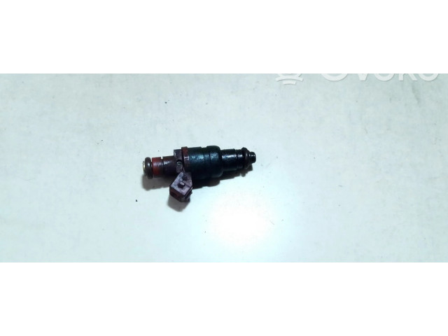 Vstřikovač 0000788523   Mercedes-Benz E W210  pro benzínový motor 2.0  