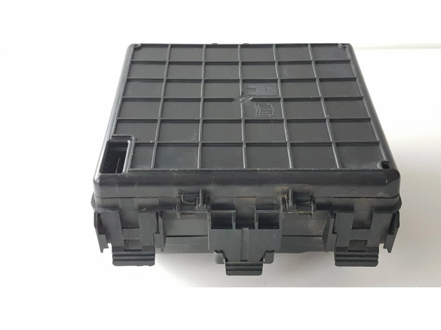 Блок предохранителей JX6T14D068AD, M0R0CC0   Ford Focus    