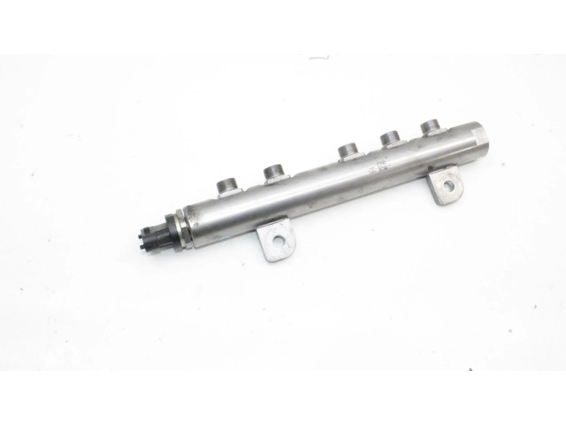 Vstřikovací lišta 0445216050, 35032008F   Maserati Quattroporte    M 15746 D 