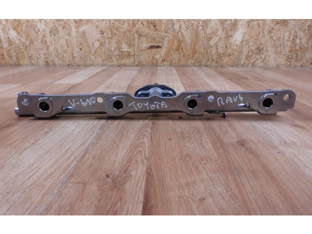 Vstřikovací lišta 8945833030   Toyota Corolla E210 E21     