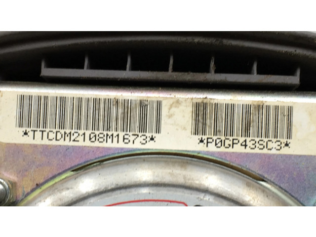 Подушка безопасности водителя P0GP43SC3, TTCDM2108M1673   Chrysler Voyager