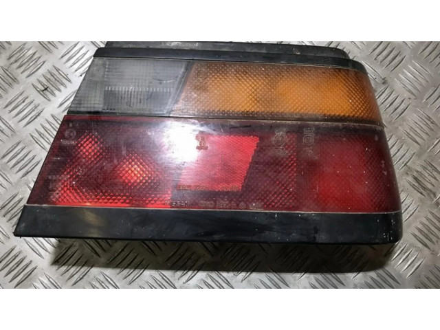 Задний фонарь правый сзади     Nissan Sunny   1987-1991 года