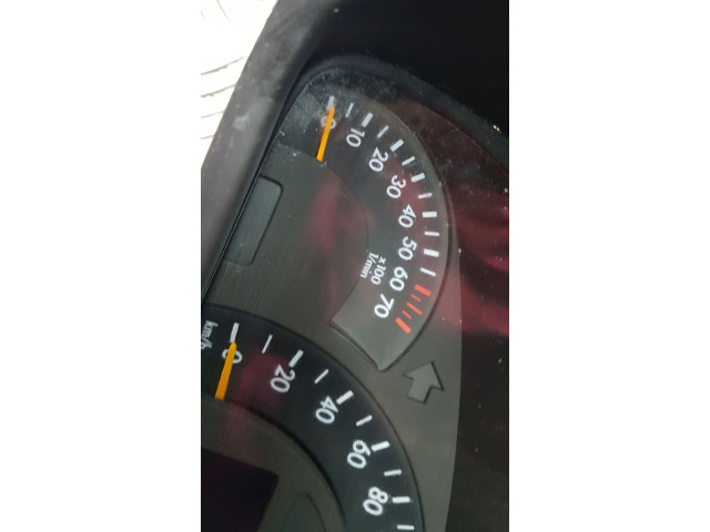 Přístrojová deska  Mercedes-Benz C W203 2000 2035407611  
