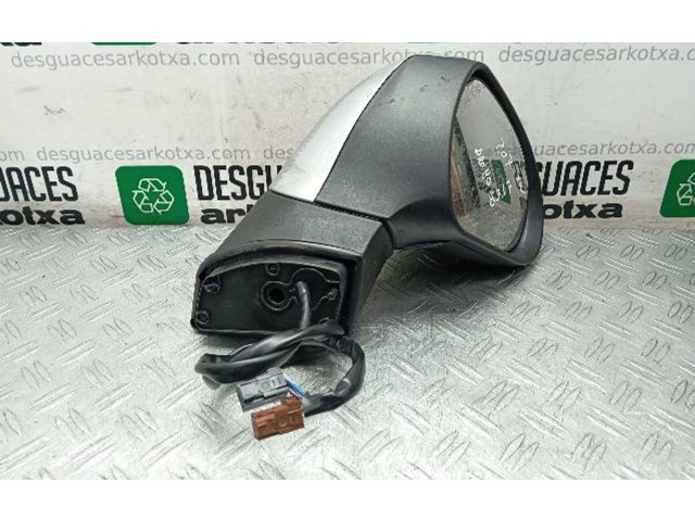 Zpětné zrcátko  Peugeot 207 2006  E9024528  