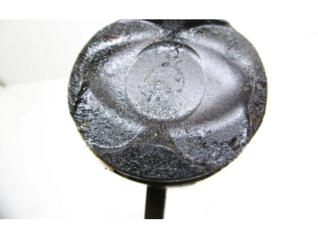 Píst 47020, 47020   Toyota Yaris    2 