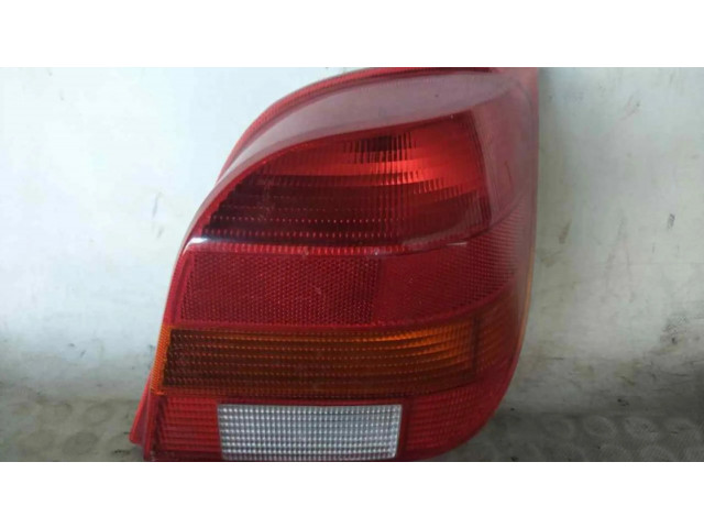 Задний фонарь  89FG13N004AA    Ford Fiesta   2006-2008 года