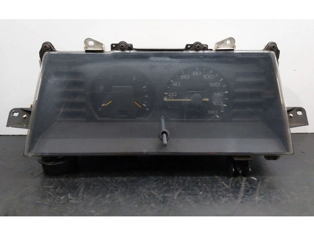 Přístrojová deska  Toyota Corolla E80 1986 83010-1A431  