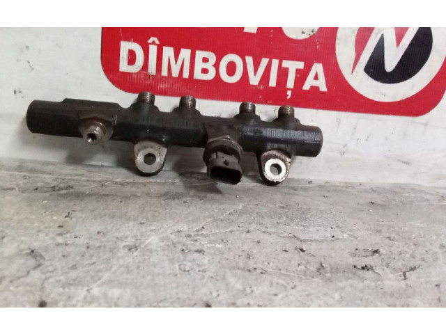 Vstřikovací lišta 175215346R, 8201157327   Dacia Dokker     