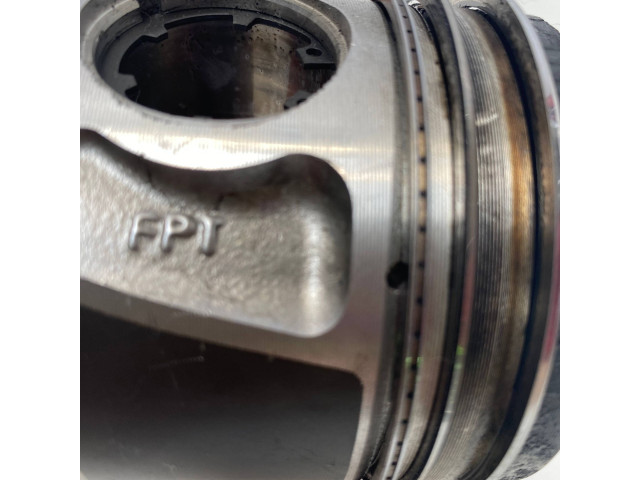  Поршень  8344A 3R0  Jeep Cherokee для дизельного двигателя 2.0