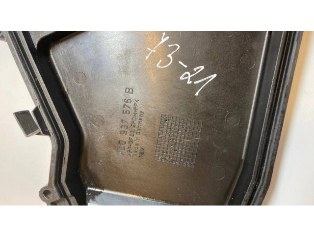 Крышка блока предохранителей 7L0937576B   Audi Q7 4L    