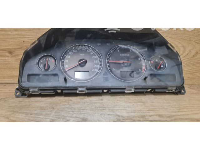 Přístrojová deska  Volvo V70 2005 30682277  