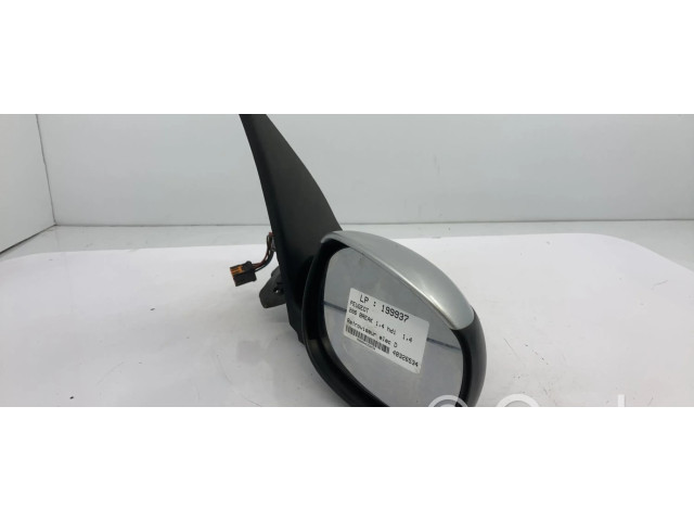 Zpětné zrcátko pravé Peugeot 206 2004  8154JF  