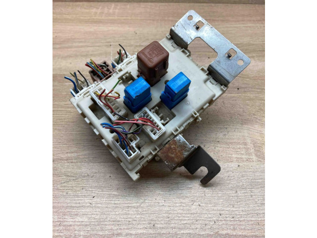 Блок предохранителей 24350BU210, 0212031   Nissan Almera N16    