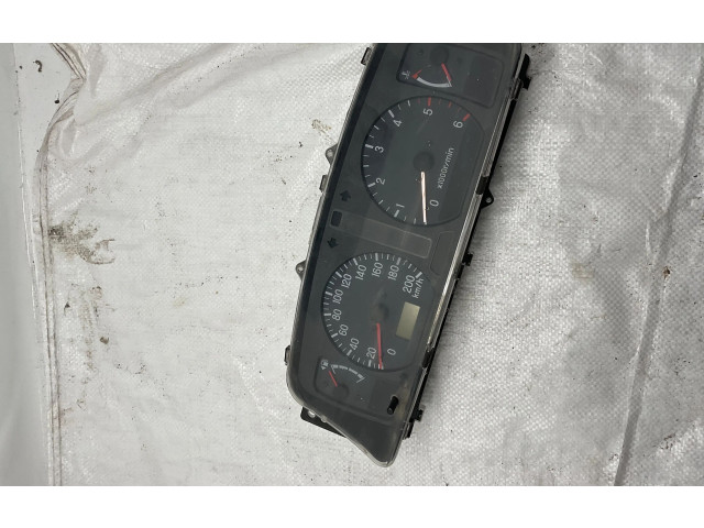 Přístrojová deska  Mitsubishi Pajero Sport I 1999   
