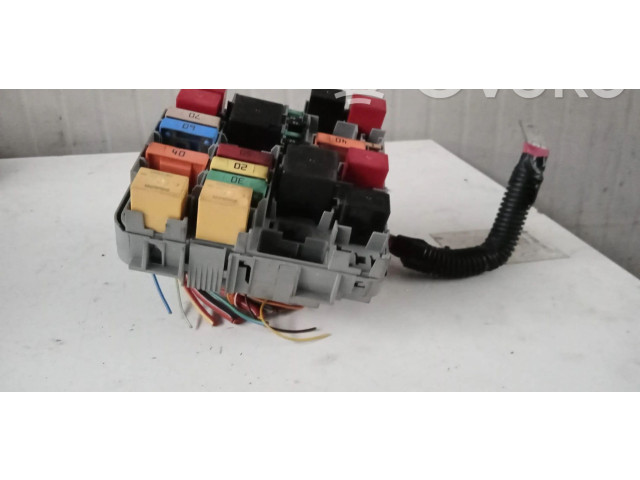 Блок предохранителей 52028777, 52028777   Alfa Romeo Giulietta    