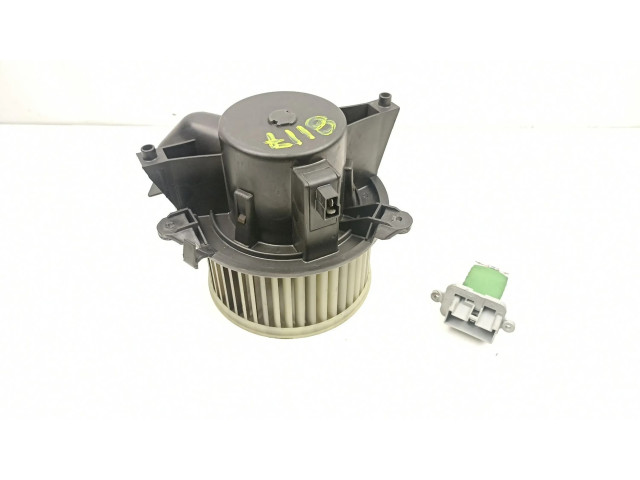Вентилятор печки    46723714, 141730600   Fiat Punto Evo