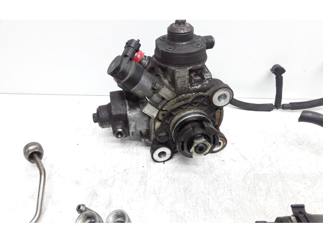 Vstřikovač 31272896, 31303238   Volvo V60    D5204T2 