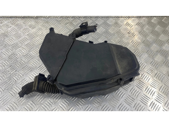 Блок предохранителей  7L0937576B   Audi Q7 4L    